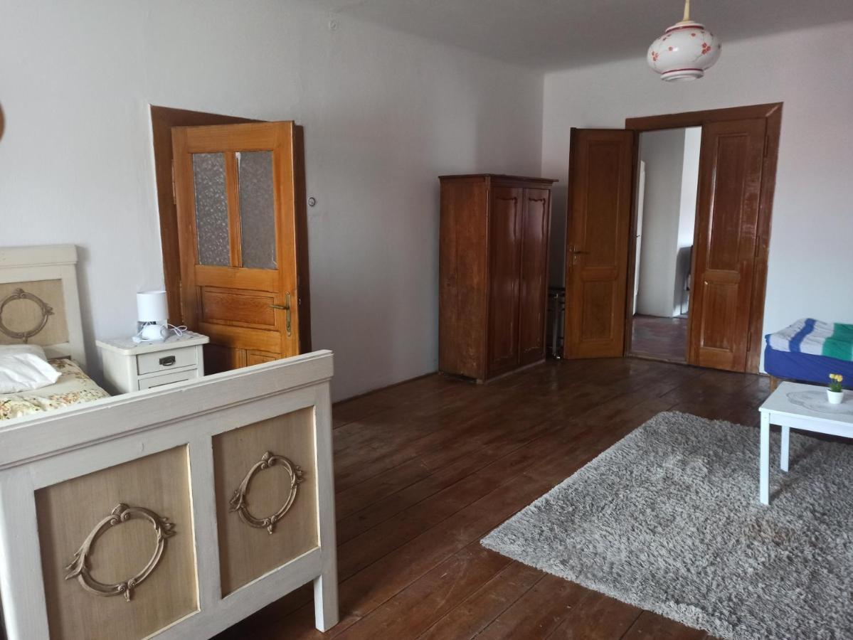 Apartman Menany Екстер'єр фото