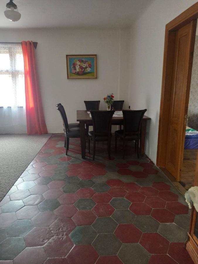 Apartman Menany Екстер'єр фото